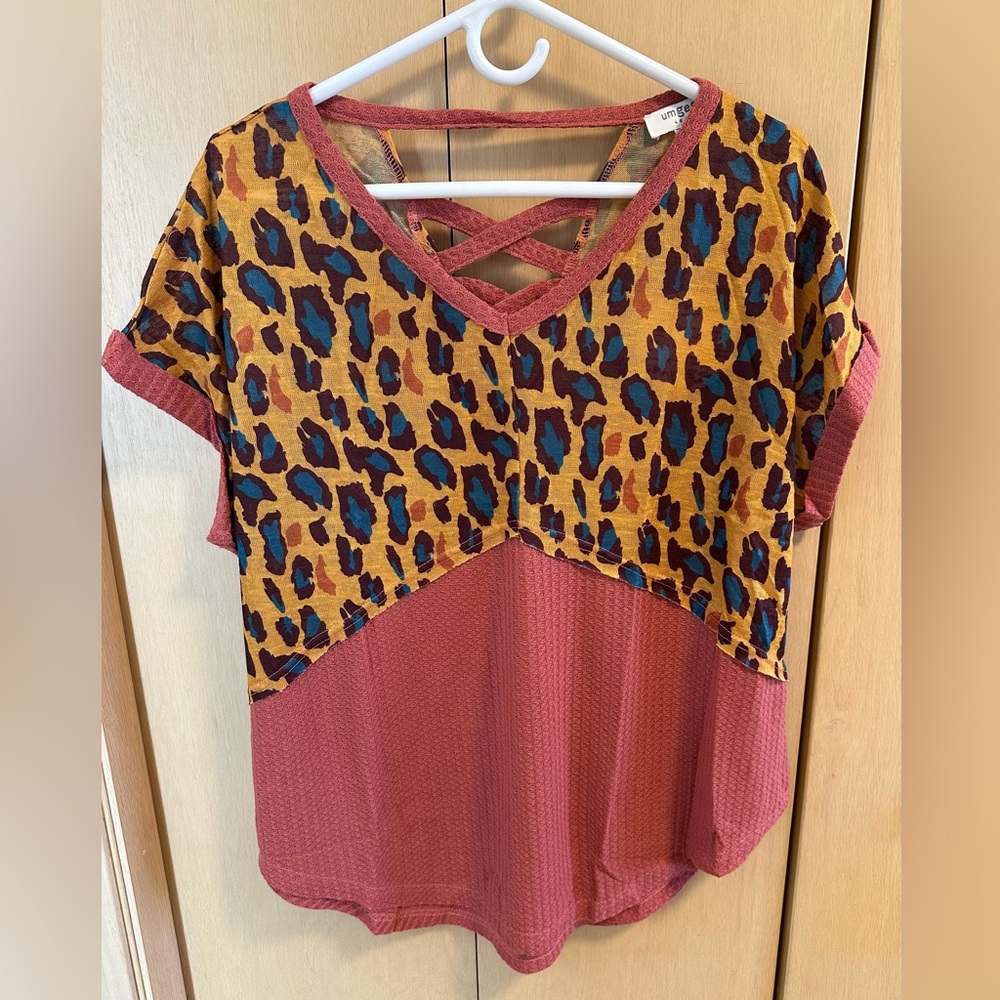 Umgee Leopard print Top - NWT